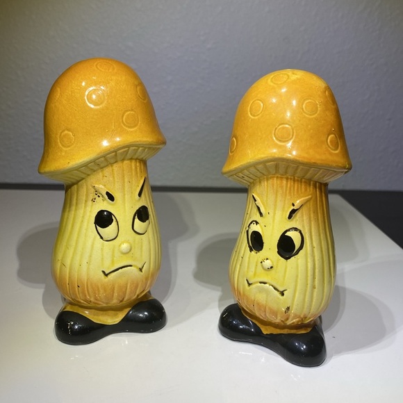 Vintage Anthropomorphic Angry Mushroom Salt & Pepper Shakers (Made in Japan) | - Picture 2 of 10